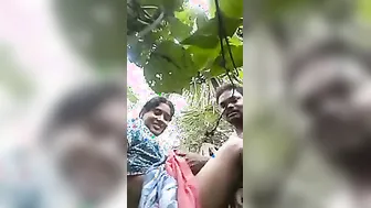 Neighbor Wife Sneaking Out For Secret Outdoor Sex With Lover