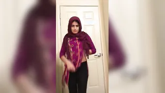 GF Flashing Perky Boobs To Boyfriend During Video Call