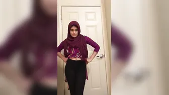 GF Flashing Perky Boobs To Boyfriend During Video Call