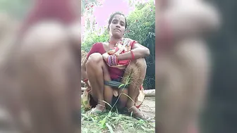 Married Bhabhi Squatting And Pissing Outdoors In Village Area
