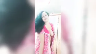 Sri Lankan Gf Taking Nude Selfies Exposing Her Body For Me