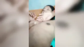 Village Teen Spreading Her Pussy Wide Open On Webcam