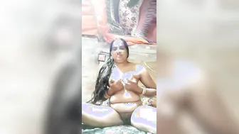 Curvy Bhabhi Taking Naughty Nude Selfies In Her Bedroom Alone