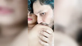 Hot Amateur Babe Getting Her Tits Sucked On Private Video