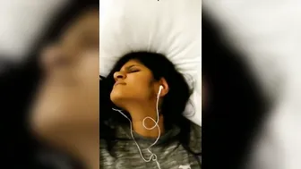 GF Getting Fingered Deep By Her Lover In Bedroom