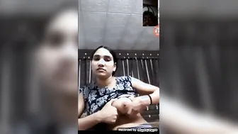 Busty Desi Babe Showing Off Her Natural Tits Amateur Footage