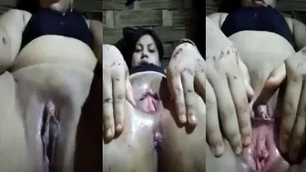 Frustrated Mature Aunty From Village Fingering Herself Desperately