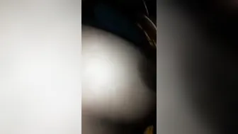 Desi GF Exposing Her Big Boobs And Wet Pussy On Camera