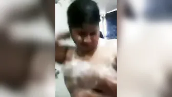 Petite Bengali Babe Bathing Naked Showing Her Tight Body On Cam