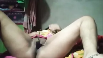 Bengali Married Woman Pleasuring Herself With Veggie At Home