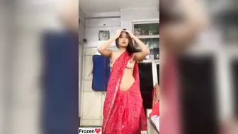 Innocent Girl Slowly Removing Her Saree Revealing Naked Curves