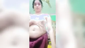 Thick Married Bhabhi Spreading Her Meaty Pussy Lips On Camera