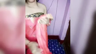 Pretty Married Woman Exposing Her Natural Tits On Webcam Today