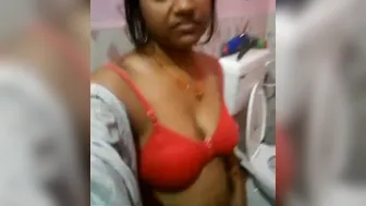 Married Bhabhi Showing Off Her Body Parts On Private Cam