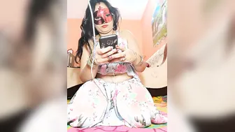 Horny Bhabhi Fingering Her Dripping Pussy Live On Webcam