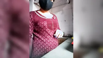 Dirty Bhabhi Squatting Pissing Live Showing Everything Close