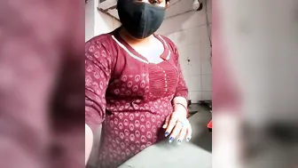 Dirty Bhabhi Squatting Pissing Live Showing Everything Close