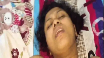 Married Bhabhi Moaning Loud While Getting Fucked From Behind Raw