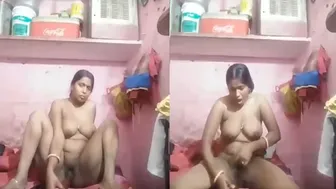 Horny Married Bhabhi Getting Herself Off On Camera Alone
