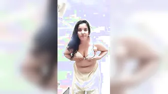 Big Booty Mallu Wife Stripping Completely Naked On Video Call