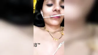 Sexy Bhabhi Flashing Her Big Tits Live For Online Admirers