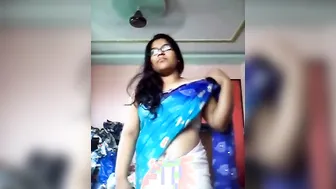 Curvy Marathi Wife Stripping Naked Showing Her Big Round Ass
