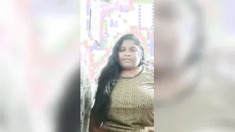 Desi Babe Flashing Her Huge Natural Boobs On Video Chat