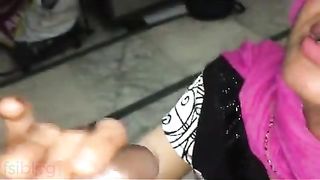 Desi slut satisfies her sexually excited landlord with a good blowjob