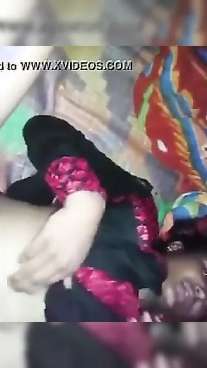 Bhabhi enjoys a hardcore home sex session with her spouse