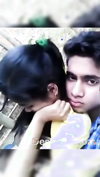 College guy acquires to second base with his cute girlfriend