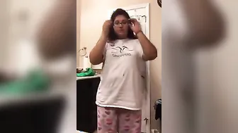 Chubby college girl undresses and fingers her slit for her boyfriend