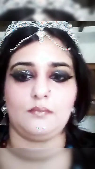 Perverteds desi big beautiful woman wife Indian porn episode trickled