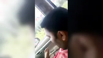 Dilettante college beauty sucks and bonks her lover in his car