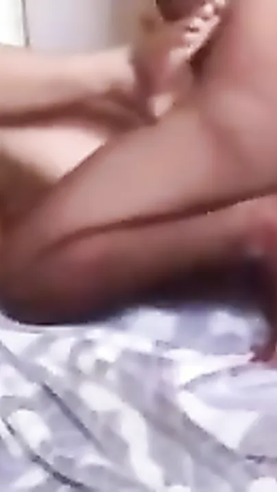 Hot Indian xxx video of desi wife Geeta on hidden webcam