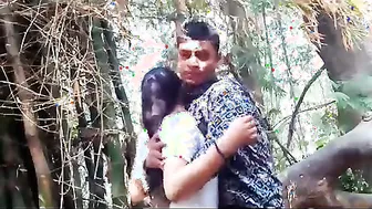 HD Indian porn video of desi hotty outdoors with lover