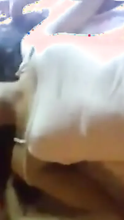 Hawt Indian college cutie sex video with her boyfriend trickled online