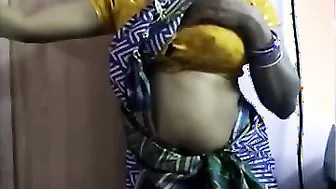 Indian xxx desi porn clip of South Indian aunty Anitha