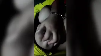College GF Fingering Her Soaking Wet Pussy At Home