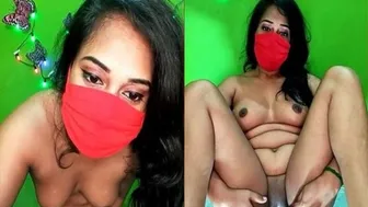 Indian Babe Streaming Live Fingering Show For Horny Viewers