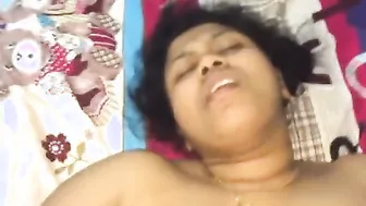 Married Bhabhi Rubbing Herself Before Taking It Deep And Hard