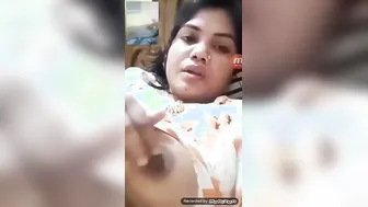 Married Babe Flashing Her Tits During A Naughty Video Call