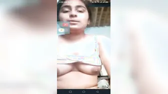 Beautiful Pakistani Babe Recording Her Nude Body For Boyfriend