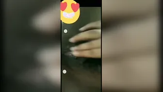 Chubby Girl With Big Eyes Spreading Pussy On Video For Lover