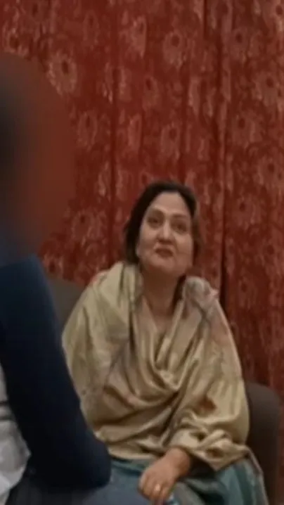 Married Aunty Caught Fucking Her Lover In First Part Of Video