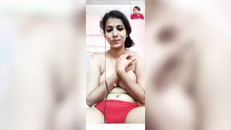 Married Bhabhi Flashing Her Tits During Late Night Video Call