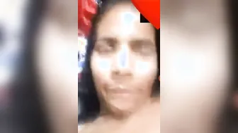 Indian GF Flashing Her Big Boobs During Video Call