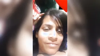 Indian GF Flashing Her Big Boobs During Video Call