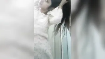Pakistani College Teen Exposing Her Hairy Natural Boobs For Bf