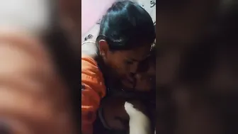Desi Gf Kissing And Bouncing On Her Boyfriend In Bedroom