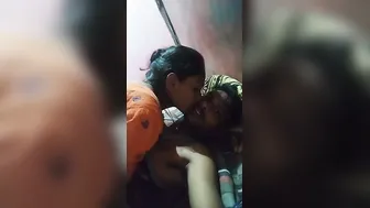 Desi Gf Kissing And Bouncing On Her Boyfriend In Bedroom
